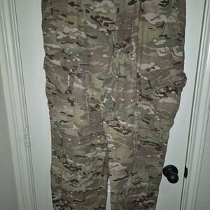 Men's Camouflage Cargo Pants - Multicolor Camo